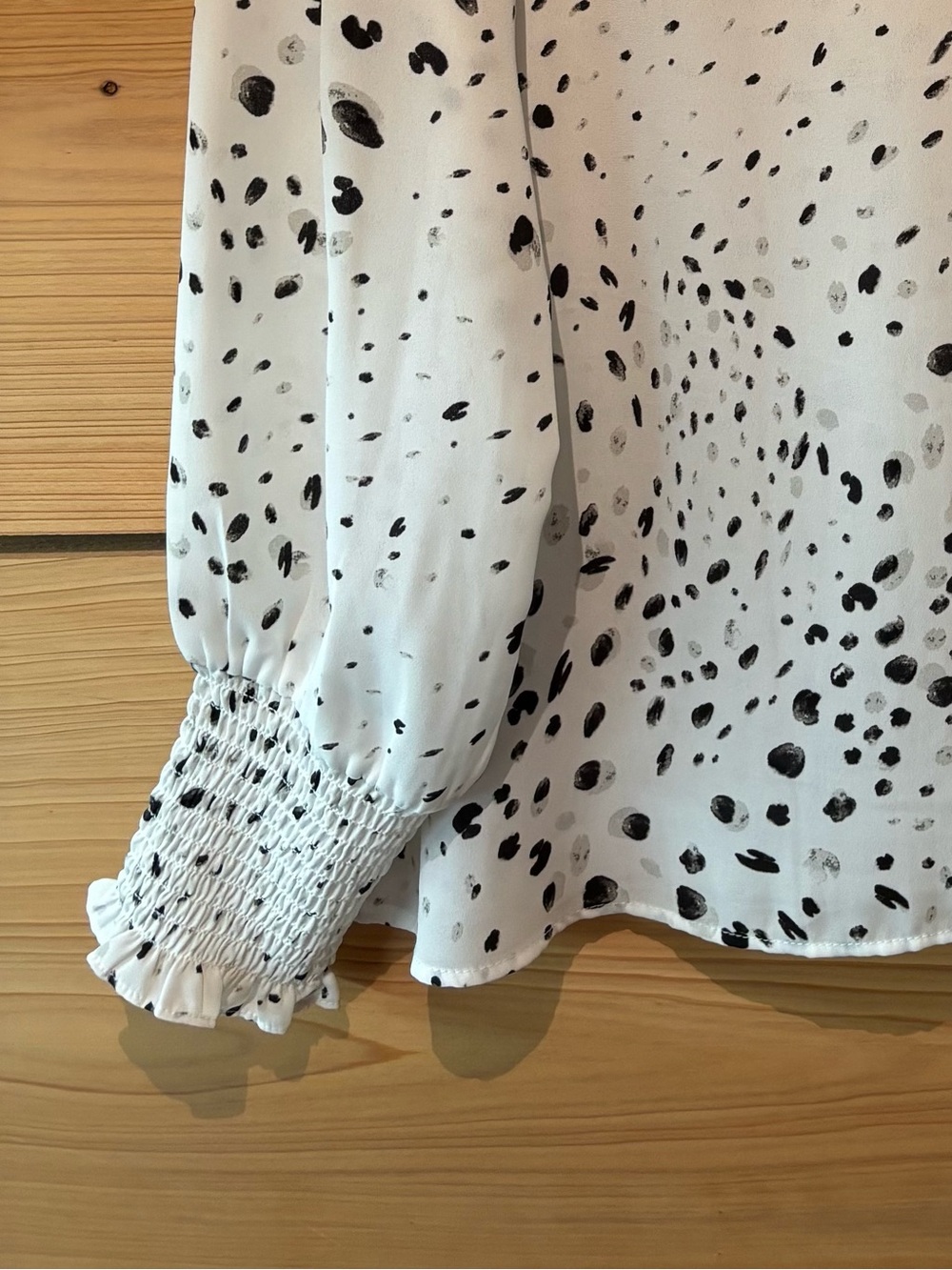 Blouse - Picture 2 of 3